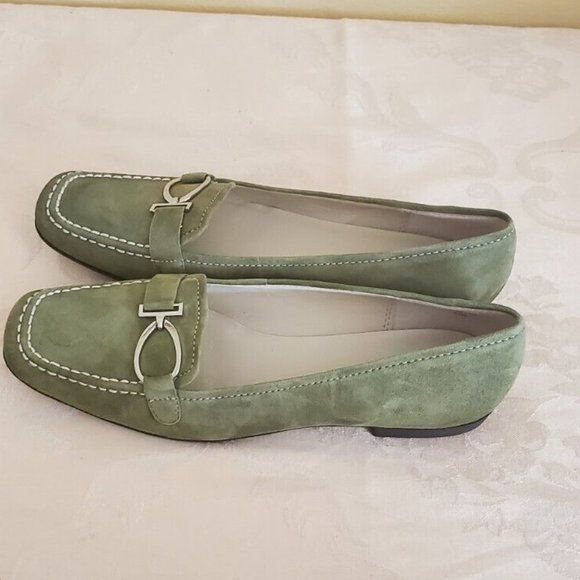 Women's AK Anne Klein i Flex Green Suede Leather Flats Akburt Size 9.5 M. New - Picture 2 of 8